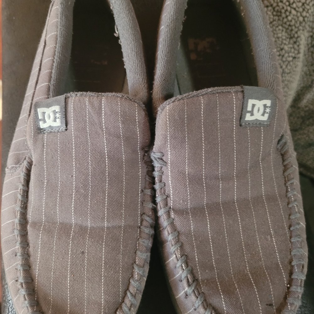 DC house shoes